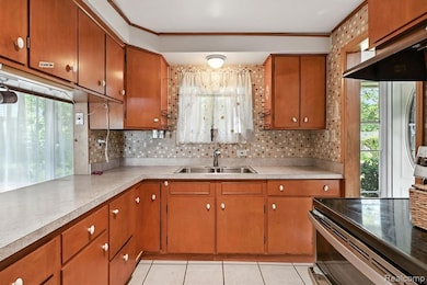 8814 Pellett Dr, Whitmore Lake, MI 48189 - photo 5