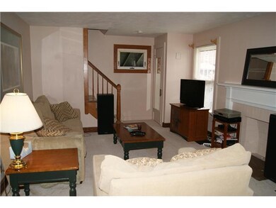 569 Wiltshire Rd, Columbus, OH 43204 - photo 2