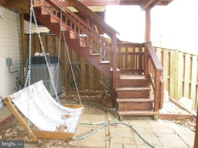 9422 Fens Hollow NW, Laurel, MD 20723 - photo 5