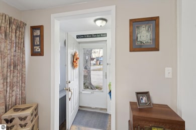 1107 Shoreline Dr, Houghton Lake, MI 48629 - photo 7