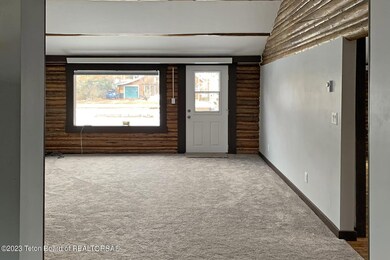Main cabin living
