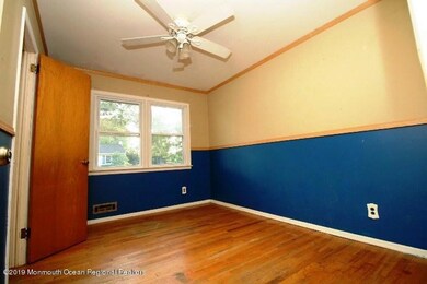 351-480652 Bedroom 1