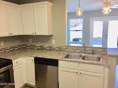 1534 S Patout St unit A B, New Iberia, LA 70560 - photo 4