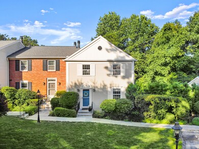 124 Greenwich Hills Dr, Greenwich, CT 06831 - photo 2