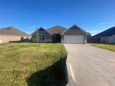 3017 Promenade Dr, Granbury, TX 76049 - photo 2