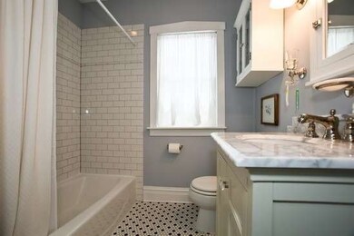 431 S Berkley Ave, Elmhurst, IL 60126 - photo 7