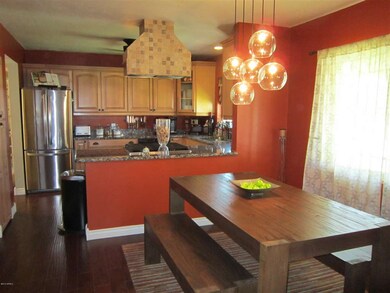 Wonderful kitchen and dining area