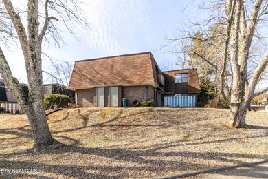 9008 Creekside Ln NW, Knoxville, TN 37923 - photo 4