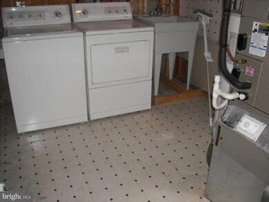 13324 Neerwinder Place, Germantown, MD 20874 - photo 6