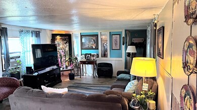 A5BB9ADC-8CB6-4A7E-9B9A-0C2917F941E0