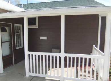 Covered Side Porch