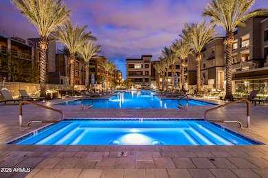 The Luxe at Desert Ridge (Phase 1 - 4) unit 137, Phoenix, AZ 85054 - photo 2