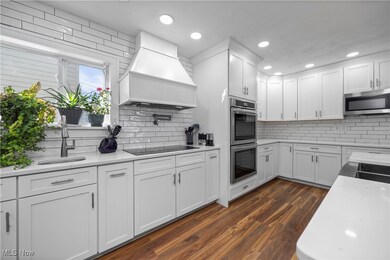 858 Allison Ave, Lorain, OH 44052 - photo 6