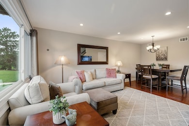 17438 W Walnut Ln unit 2F, Gurnee, IL 60031 - photo 7