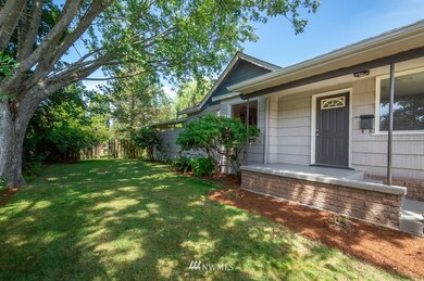 72 SW 8th St, Chehalis, WA 98532 - photo 2