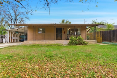 469 Pomegranate St, Woodlake, CA 93286 - photo 2