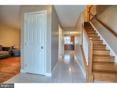 1015 Leanne St, Reading, PA 19605 - photo 2