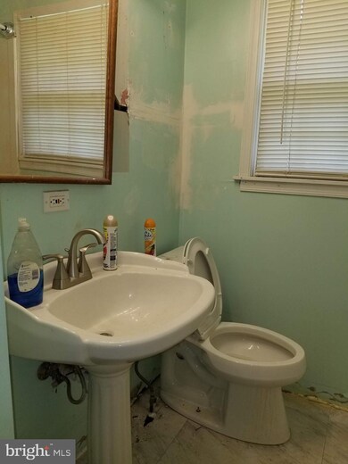 2411 Magnolia Dr, Wilmington, DE 19810 - photo 5