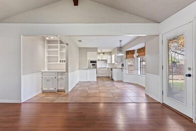 8705 Irongate Dr, North Richland Hills, TX 76182 - photo 6