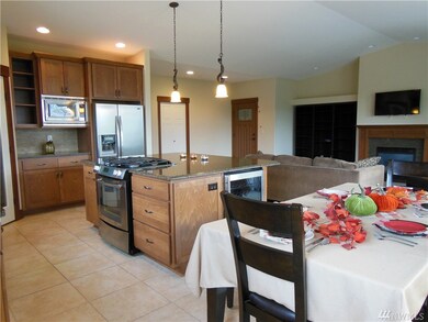 1051 N Baker Ave unit A-201, East Wenatchee, WA 98802 - photo 5