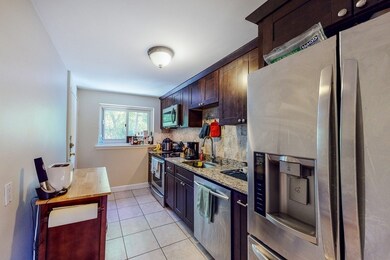 105 Chestnut St unit 5, Brookline, MA 02445 - photo 3
