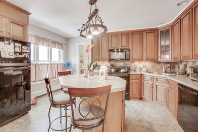 17 Florida Rd, Maynard, MA 01754 - photo 2