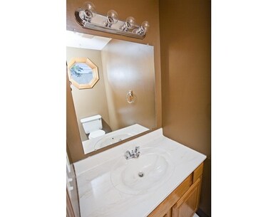 55 Empire St unit 13, Chicopee, MA 01013 - photo 6