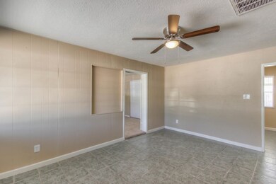 Living Room (1)-FULL
