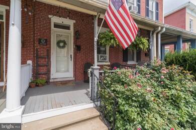 39 E 3rd St, Lansdale, PA 19446 - photo 2