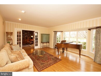 9 Dean Ct, Princeton Junction, NJ 08550 - photo 5