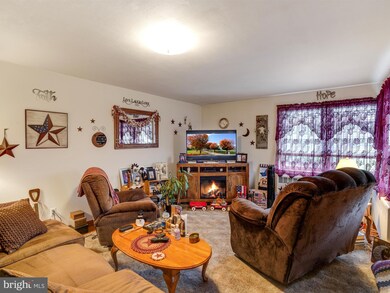 728 Penn Dr, Tamaqua, PA 18252 - photo 4