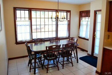 4887 Meadowview Dr, Macungie, PA 18062 - photo 7