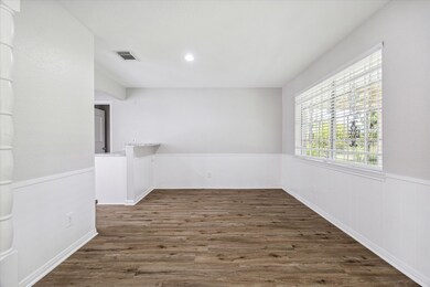 2110 Winter Bay Ln, Houston, TX 77088 - photo 5