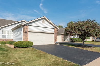 13810 S Magnolia Dr, Plainfield, IL 60544 - photo 2
