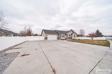 3237 John Adams Pkwy, Ammon, ID 83406 - photo 3