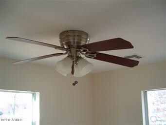 Ceiling fans in all rooms