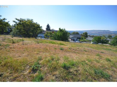 1702 Oakwood Dr, the Dalles, OR 97058 - photo 6