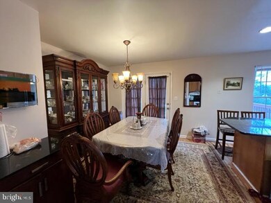 8625 Walcott Ct, Manassas, VA 20111 - photo 6