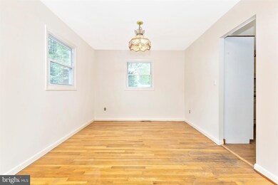 2121 Carroll Dale Rd, Sykesville, MD 21784 - photo 7