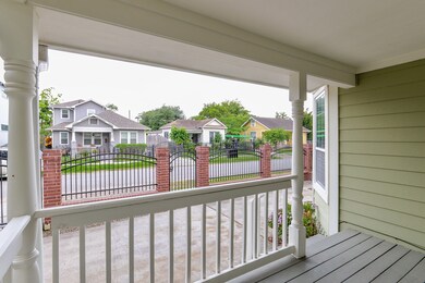 808 Cordell St, Houston, TX 77009 - photo 3