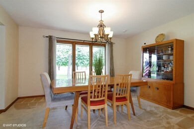 641 Cheyenne Ave, Aurora, IL 60506 - photo 7