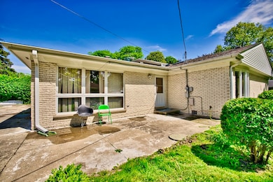 4454 Concord Ln, Skokie, IL 60076 - photo 3