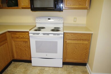 173 Lita Ln, Newmarket, NH 03857 - photo 2