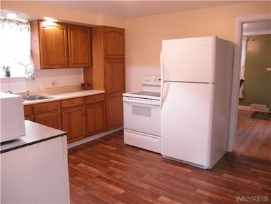 372 Warner Ave, North Tonawanda, NY 14120 - photo 5