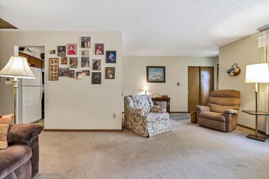 1685 Hansen Ave, Columbus, OH 43224 - photo 7