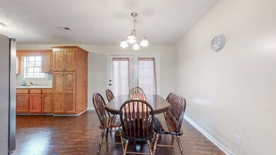 106 Saddlewood Dr, Shelbyville, TN 37160 - photo 7