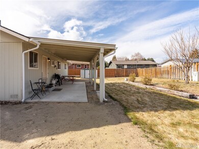 340 Green Briar Ln, East Wenatchee, WA 98802 - photo 7