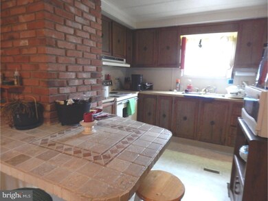 2 Acorn Ln, Boyertown, PA 19512 - photo 5