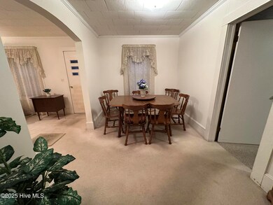 105 Fairview St, Williamston, NC 27892 - photo 7