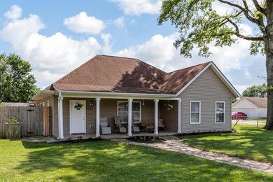 665 Hilock Rd, Columbus, OH 43207 - photo 2